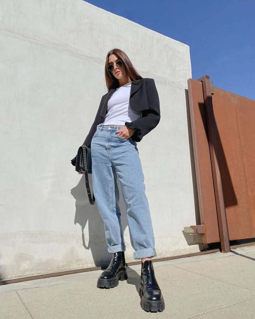 look com blazer cropped e jeans